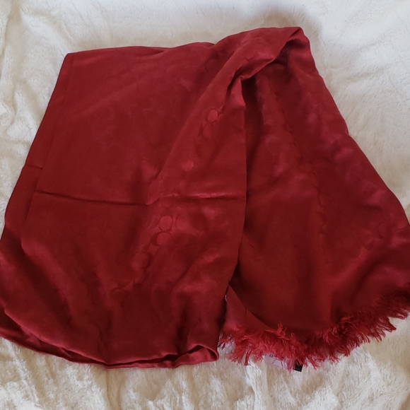 Coach Red stole - Picture 3 of 4